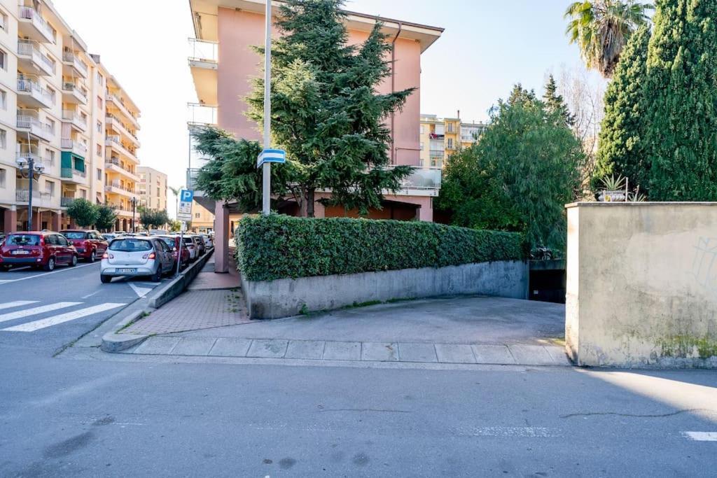 Artpartment - 2 Camere - Wifi - Garage Vallecrosia Buitenkant foto